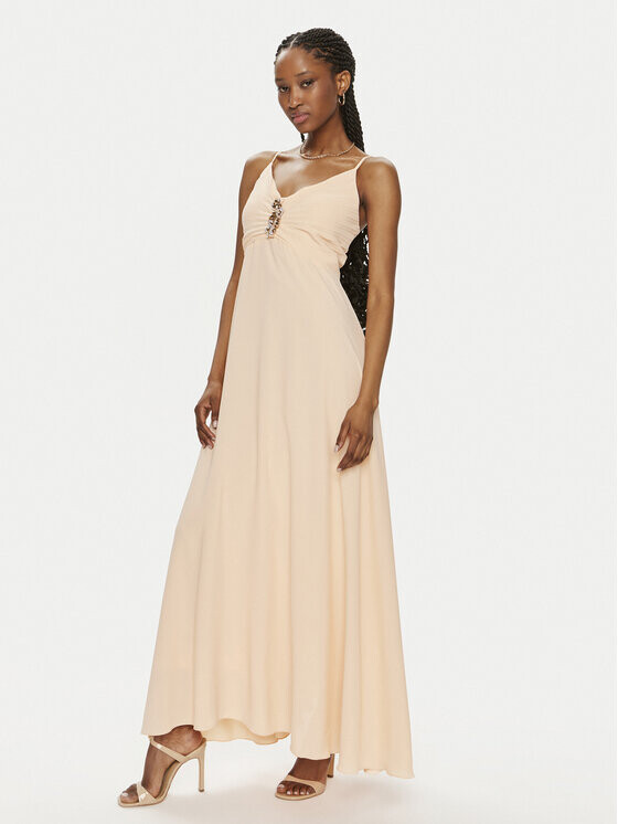 Платье стандартного кроя Rinascimento, красный
Платье стандартного кроя Rinascimento, красный