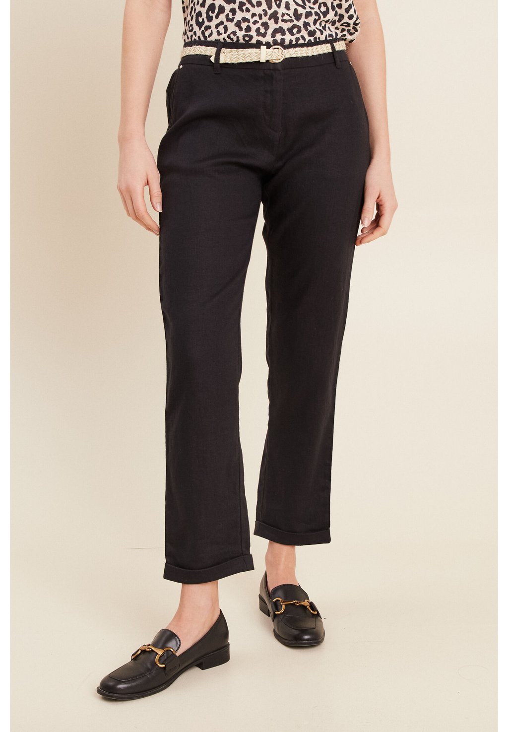 Брюки MIT GÜRTEL Breal, черный
Брюки MIT GÜRTEL Breal, черный