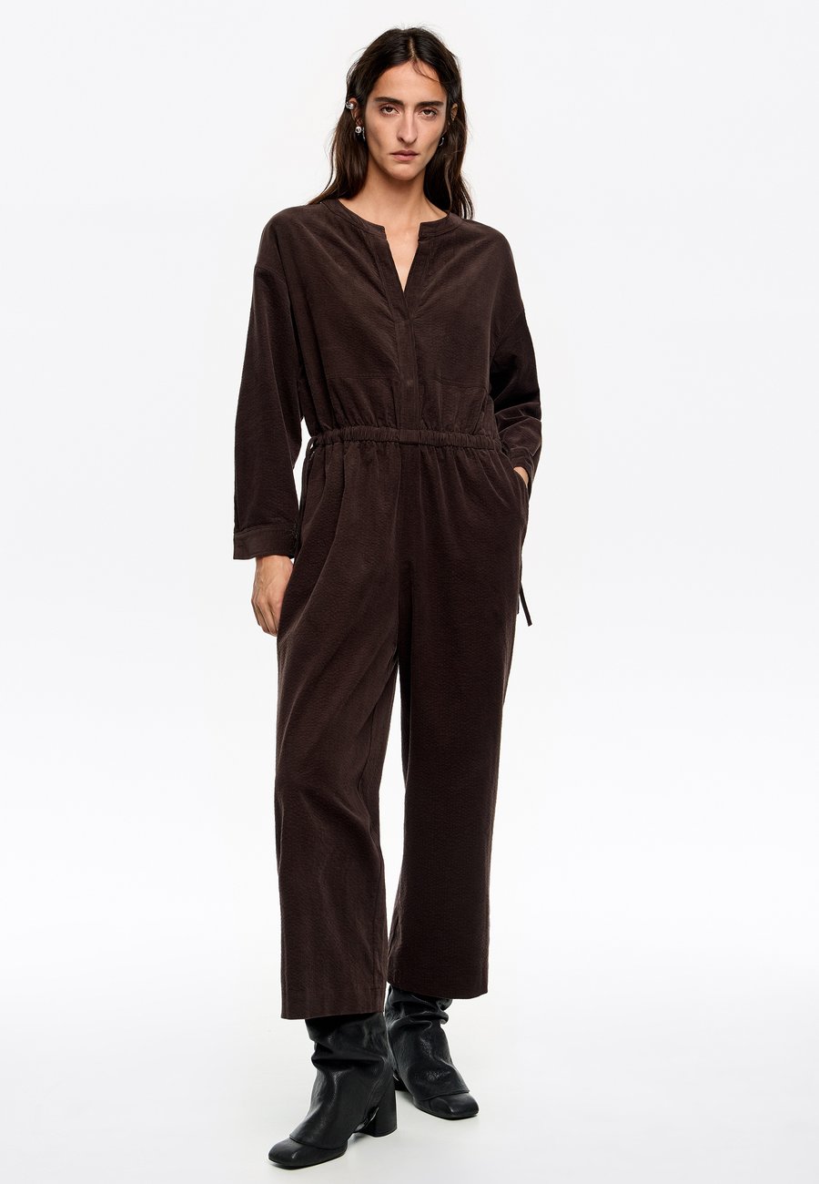 Комбинезон Bimba Y Lola MONO CINTURA AJUSTABLE, Marron Oscuro/Brown
Комбинезон Bimba Y Lola MONO CINTURA AJUSTABLE, Marron Oscuro/Brown