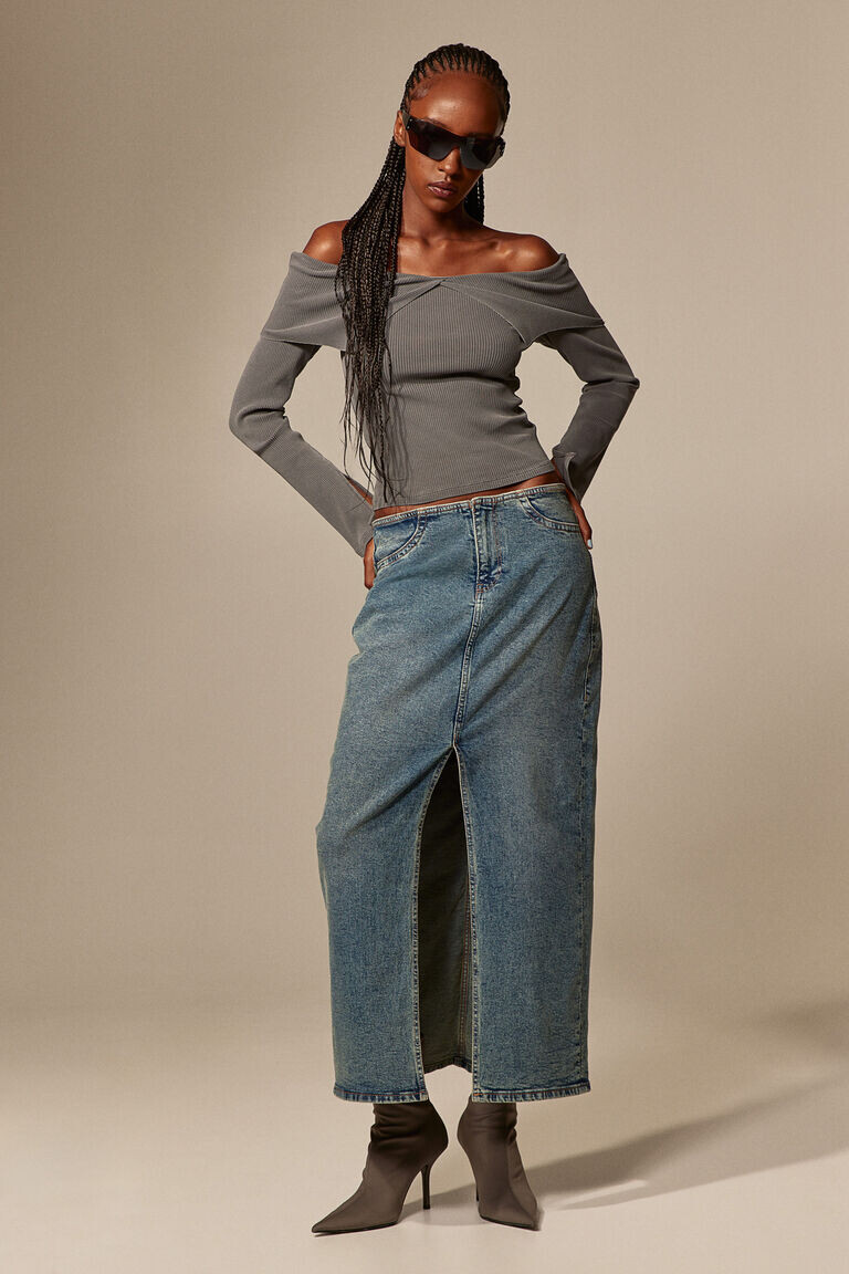 Джинсовая юбка с разрезом по краю H&M, синий
Джинсовая юбка с разрезом по краю H&M, синий