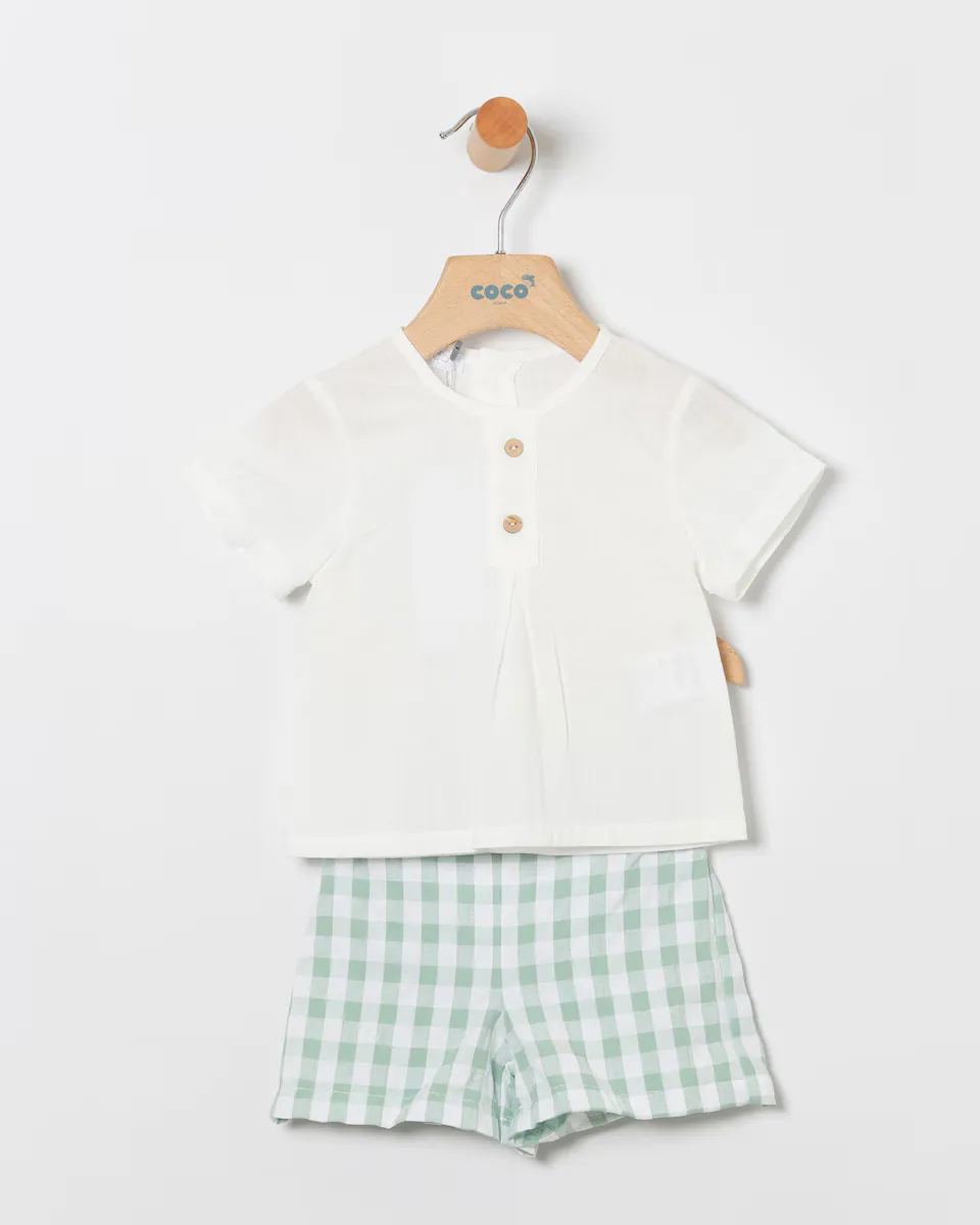 Комплект для мальчика с простой рубашкой и шортами-бермудами в клеточку Coco Acqua, зеленый
Комплект для мальчика с простой рубашкой и шортами-бермудами в клеточку Coco Acqua, зеленый
