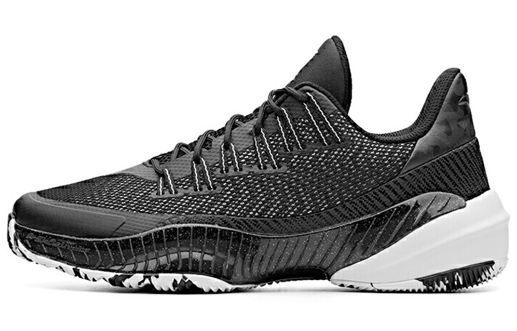 Баскетбольные кроссовки A-Shock мужские низкие черные/белые Anta
Баскетбольные кроссовки A-Shock мужские низкие черные/белые Anta