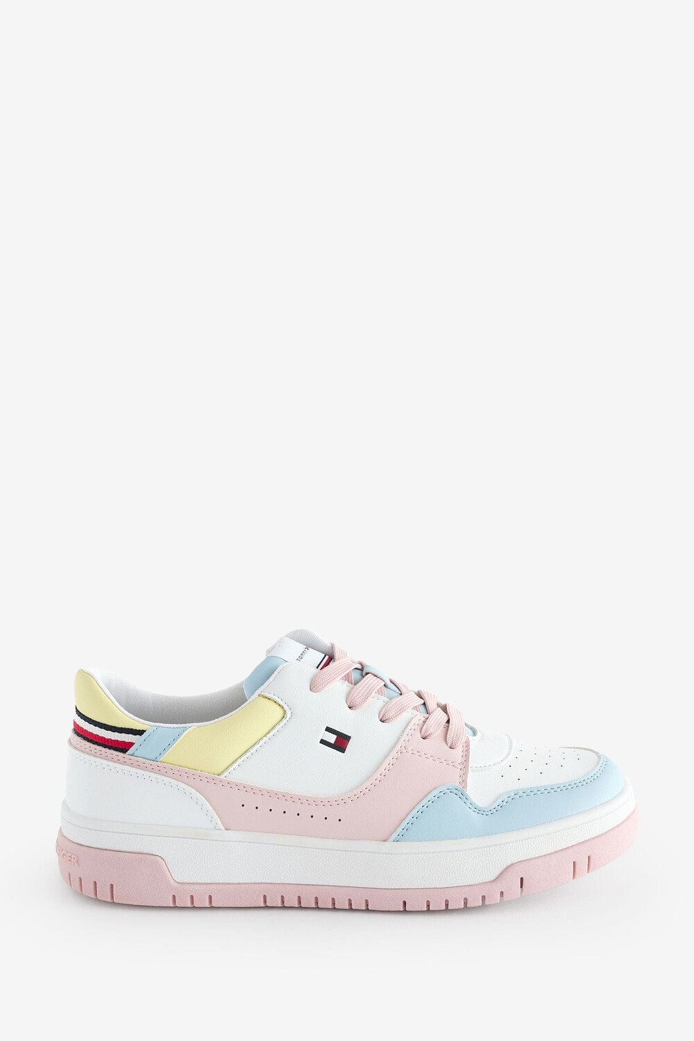 Белые туфли на шнуровке с вырезом ниже щиколотки от кроссовок Tommy Hilfiger, белый
Белые туфли на шнуровке с вырезом ниже щиколотки от кроссовок Tommy Hilfiger, белый