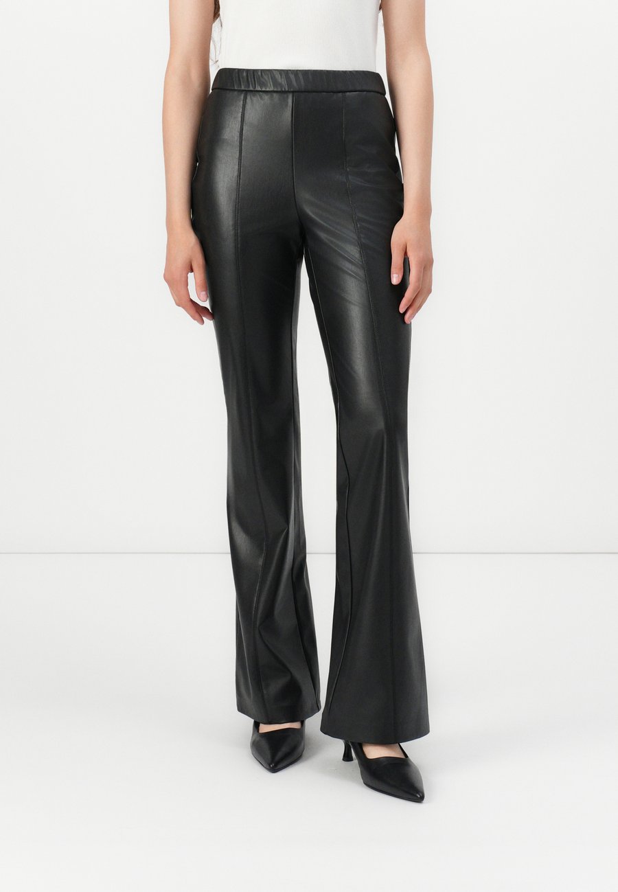 Брюки ONLY ONLJESSIE PANTS , Black
Брюки ONLY ONLJESSIE PANTS , Black