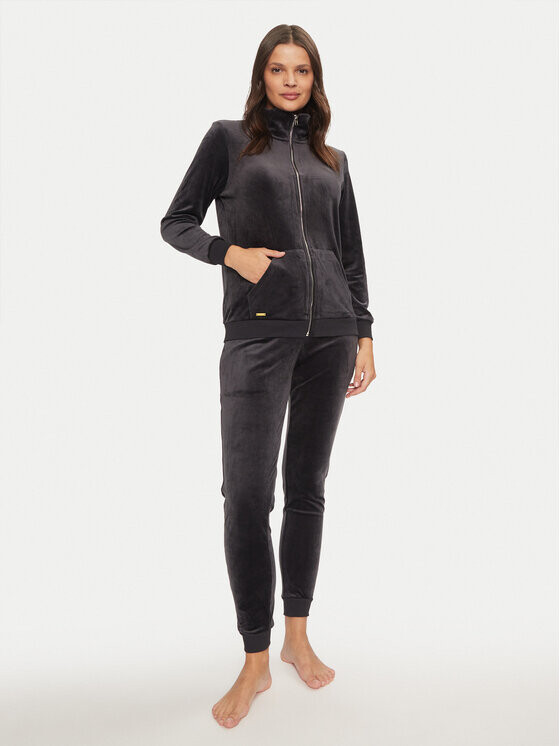 Пижамы стандартного кроя Selmark, серый
Пижамы стандартного кроя Selmark, серый