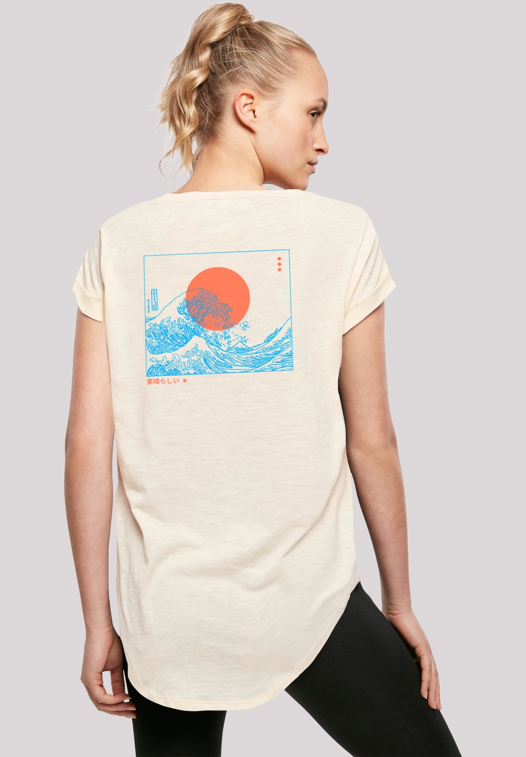 Футболка с принтом KANAGAWA WELLE F4NT4STIC, песочный
Футболка с принтом KANAGAWA WELLE F4NT4STIC, песочный