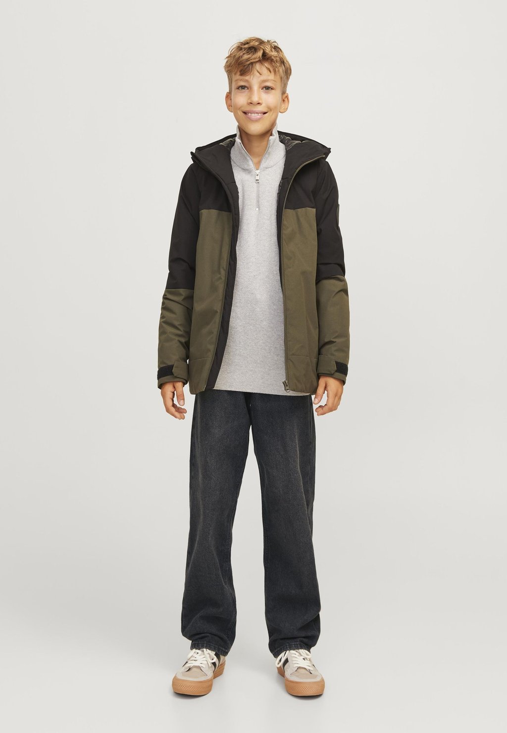 Мешковатые джинсы Jack & Jones Junior, черный
Мешковатые джинсы Jack & Jones Junior, черный