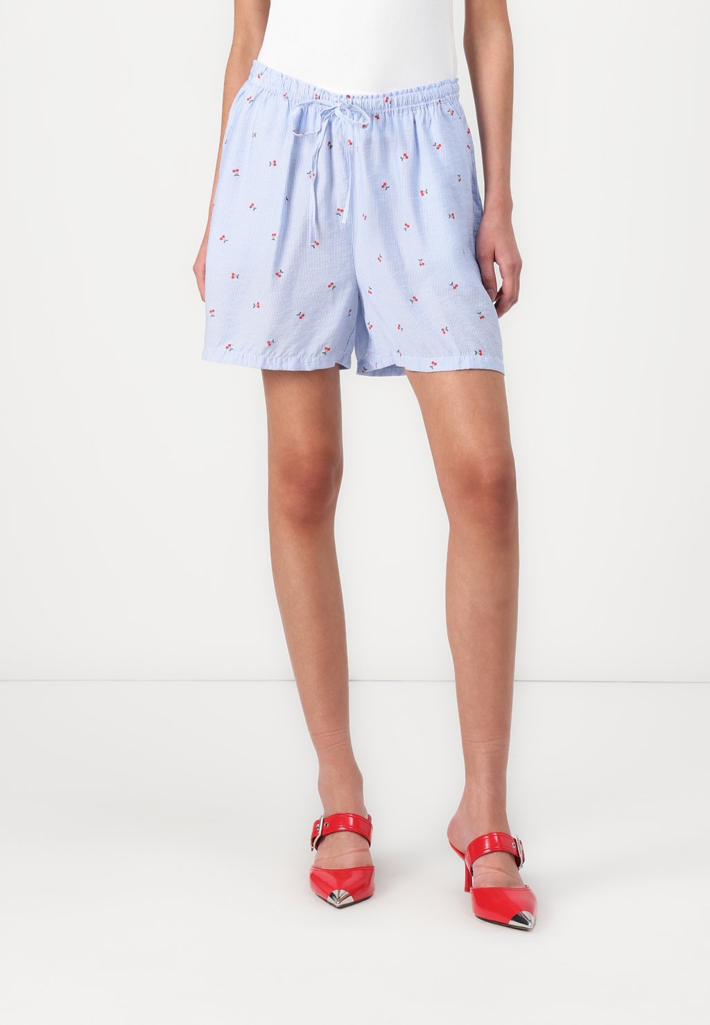 Шорты VMODETTE Vero Moda, светло-голубой
Шорты VMODETTE Vero Moda, светло-голубой