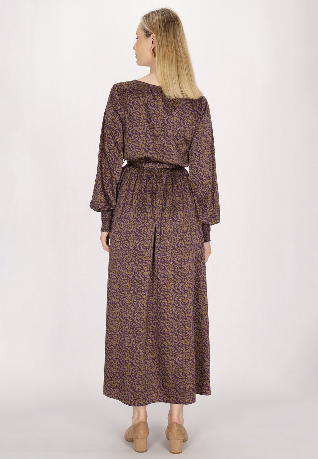 Дневное платье usha, темно-фиолетовый
Дневное платье usha, темно-фиолетовый