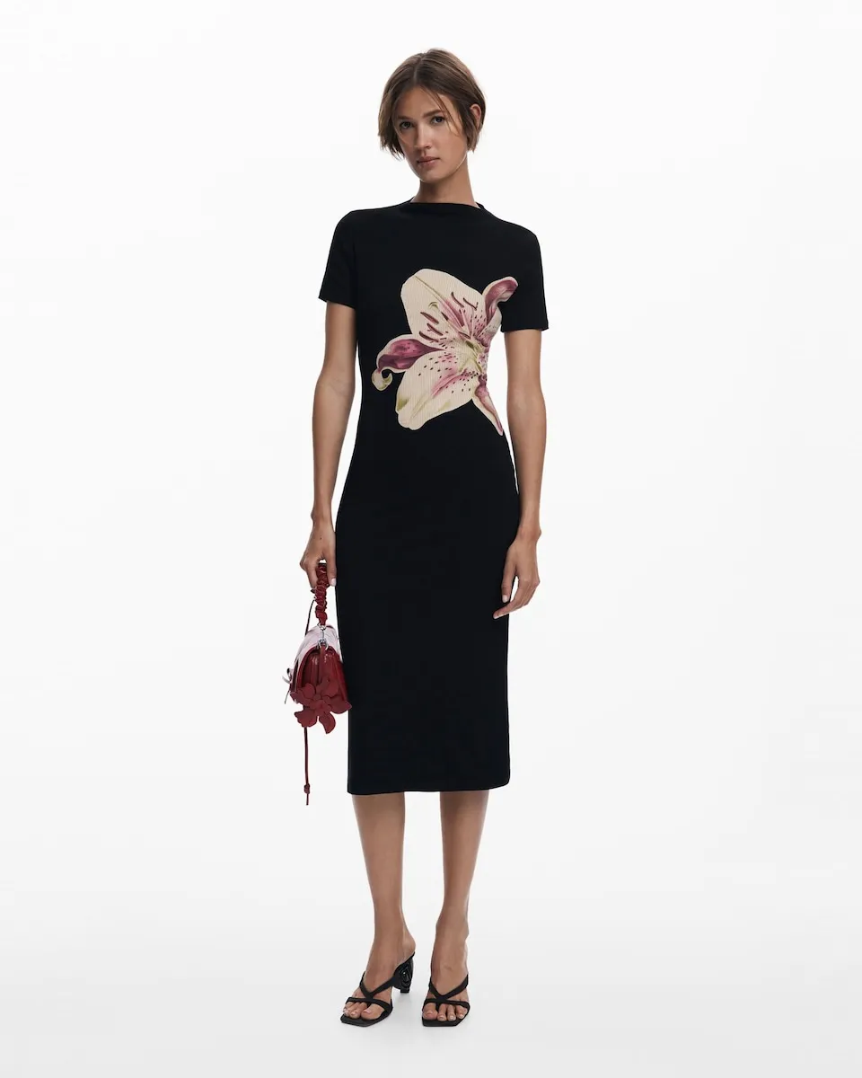 Длинное платье орхидея Desigual, черный
Длинное платье орхидея Desigual, черный