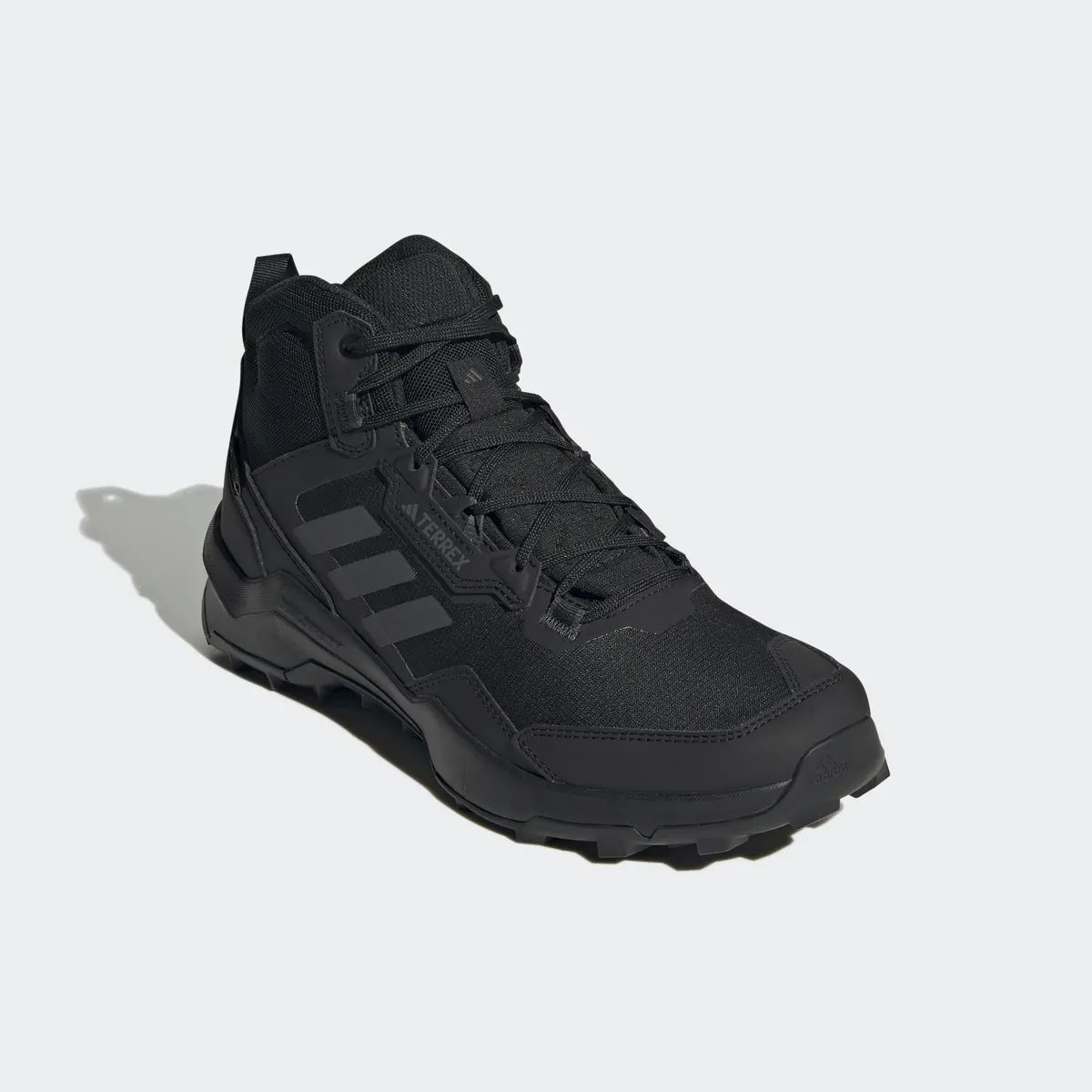 Кроссовки adidas TERREX "TERREX AX4 MID GORE-TEX", водонепроницаемые, черный
Кроссовки adidas TERREX "TERREX AX4 MID GORE-TEX", водонепроницаемые, черный