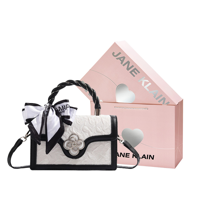 JANE KLAIN Маленькая квадратная сумка через плечо, Black-Pleated
JANE KLAIN Маленькая квадратная сумка через плечо, Black-Pleated