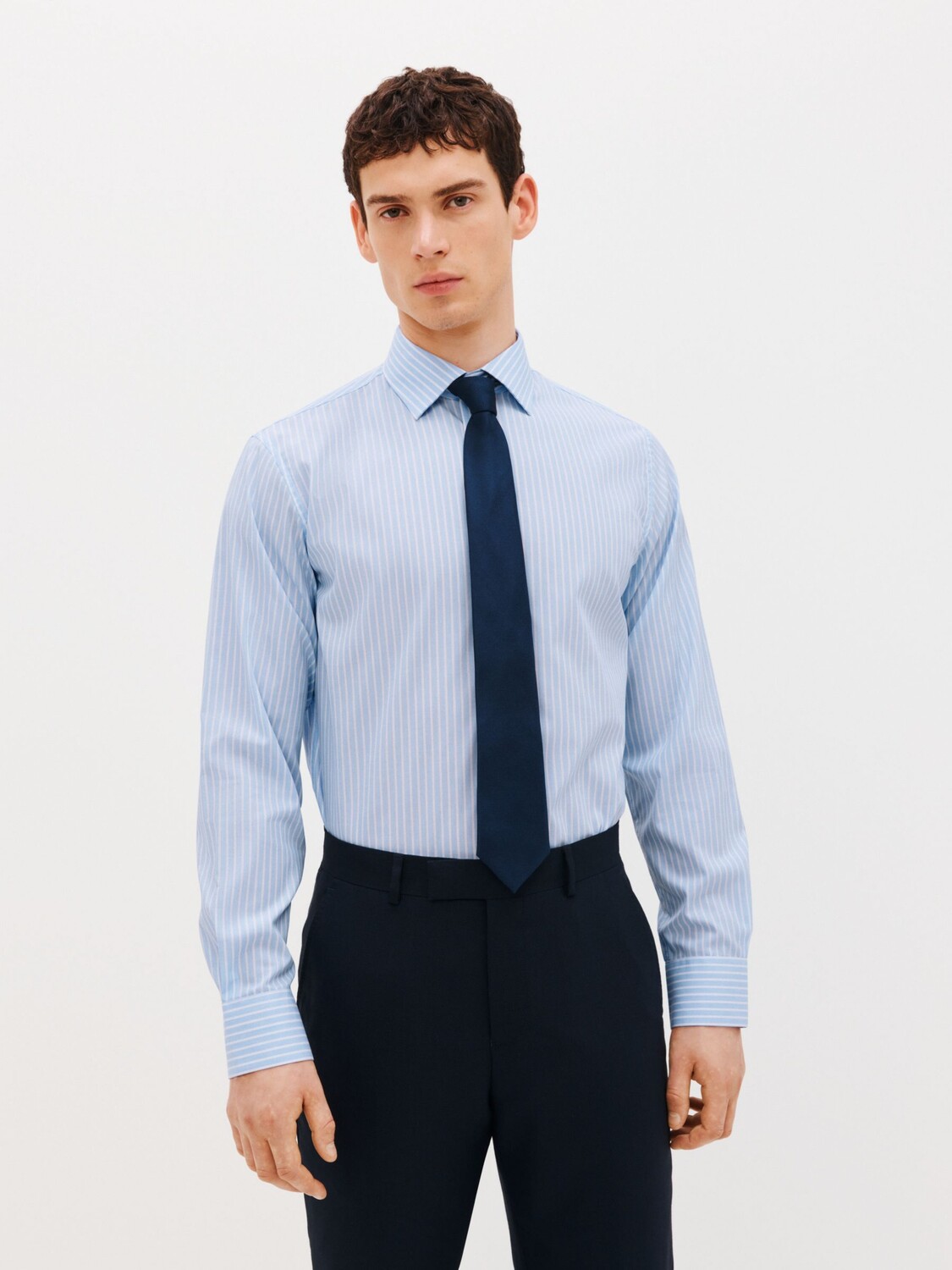 Рубашка строгого кроя в полоску John Lewis, голубая
Рубашка строгого кроя в полоску John Lewis, голубая