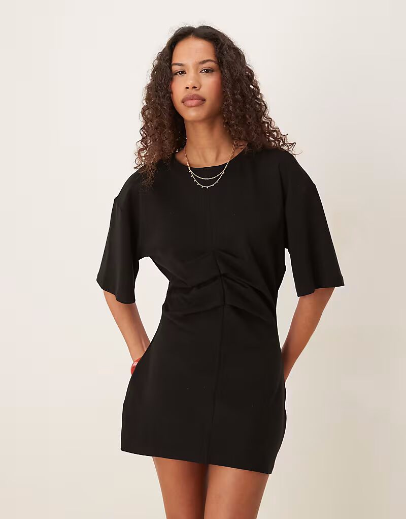 Футболка мини-платье ASOS DESIGN с перекрученным спереди черного цвета
Футболка мини-платье ASOS DESIGN с перекрученным спереди черного цвета
