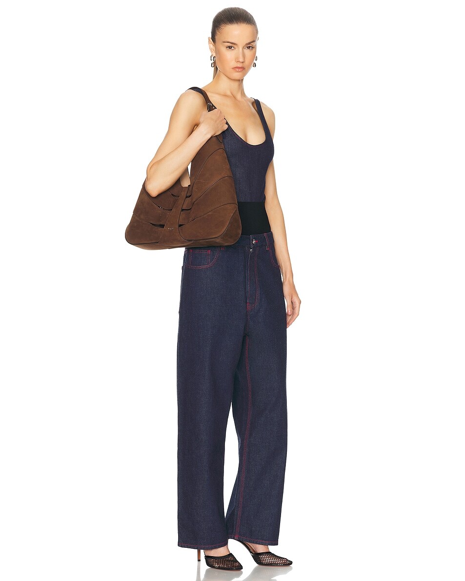 Сумка-хобо Delta Alaïa, темно-коричневый
Сумка-хобо Delta Alaïa, темно-коричневый