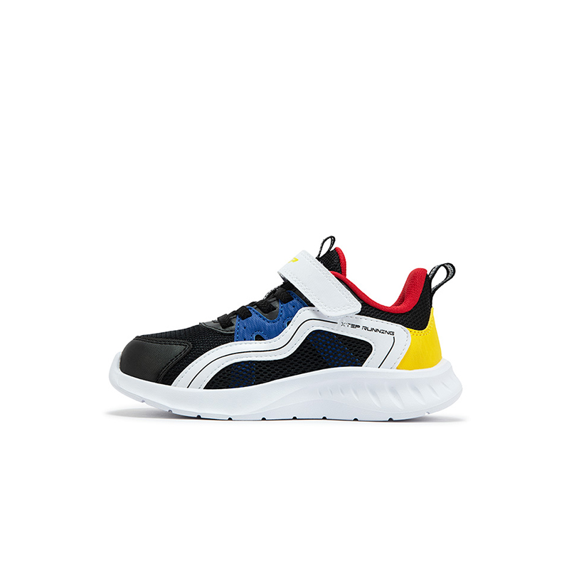 Детские кроссовки для дошкольников XTEP, черный/белый
Детские кроссовки для дошкольников XTEP, черный/белый