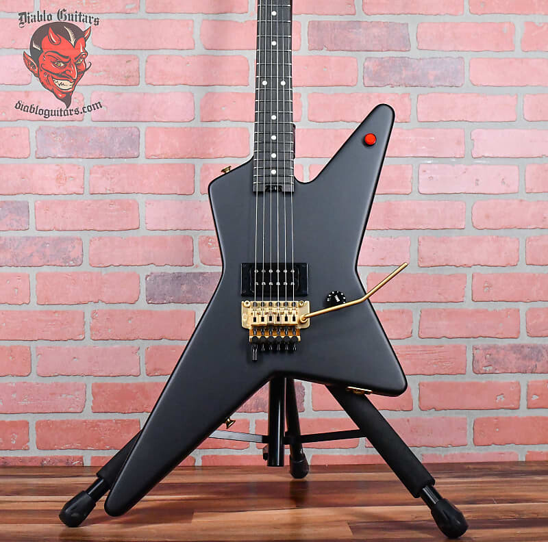 Электрогитара EVH Star Limited Edition Stealth Black 2023 w/Original Gigbag
Электрогитара EVH Star Limited Edition Stealth Black 2023 w/Original Gigbag