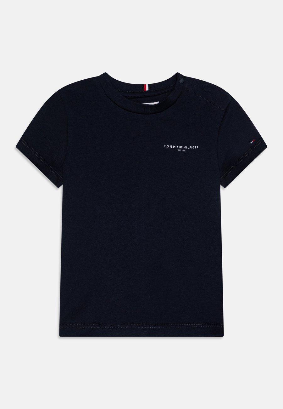 Футболка Tommy Hilfiger MINI CORP LOGO TEE UNISEX, Dark Night Navy/Dark Blue, Синий, Футболка Tommy Hilfiger MINI CORP LOGO TEE UNISEX, Dark Night Navy/Dark Blue
Футболка Tommy Hilfiger MINI CORP LOGO TEE UNISEX, Dark Night Navy/Dark Blue, Синий, Футболка Tommy Hilfiger MINI CORP LOGO TEE UNISEX, Dark Night Navy/Dark Blue