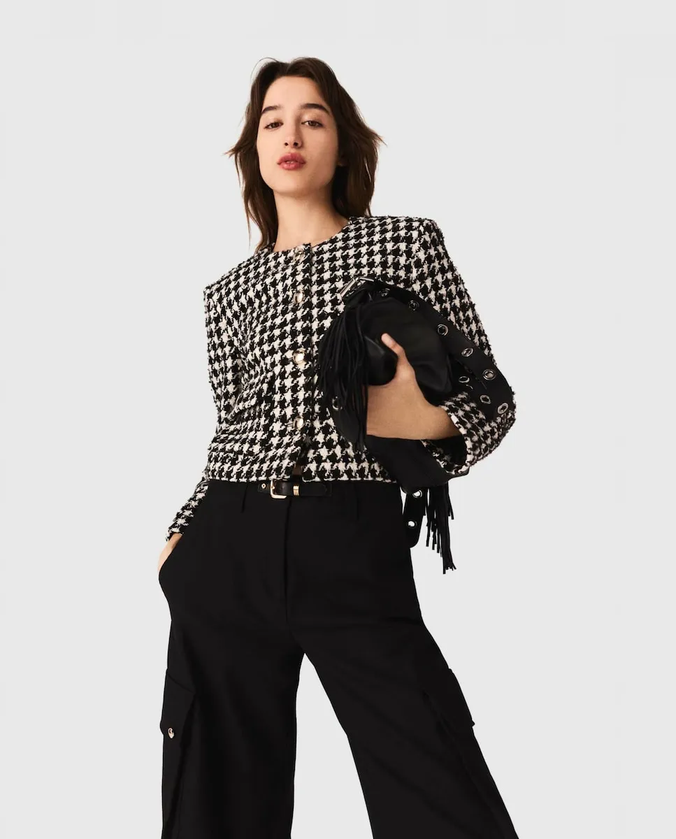 Короткая женская твидовая куртка Maje, черный
Короткая женская твидовая куртка Maje, черный