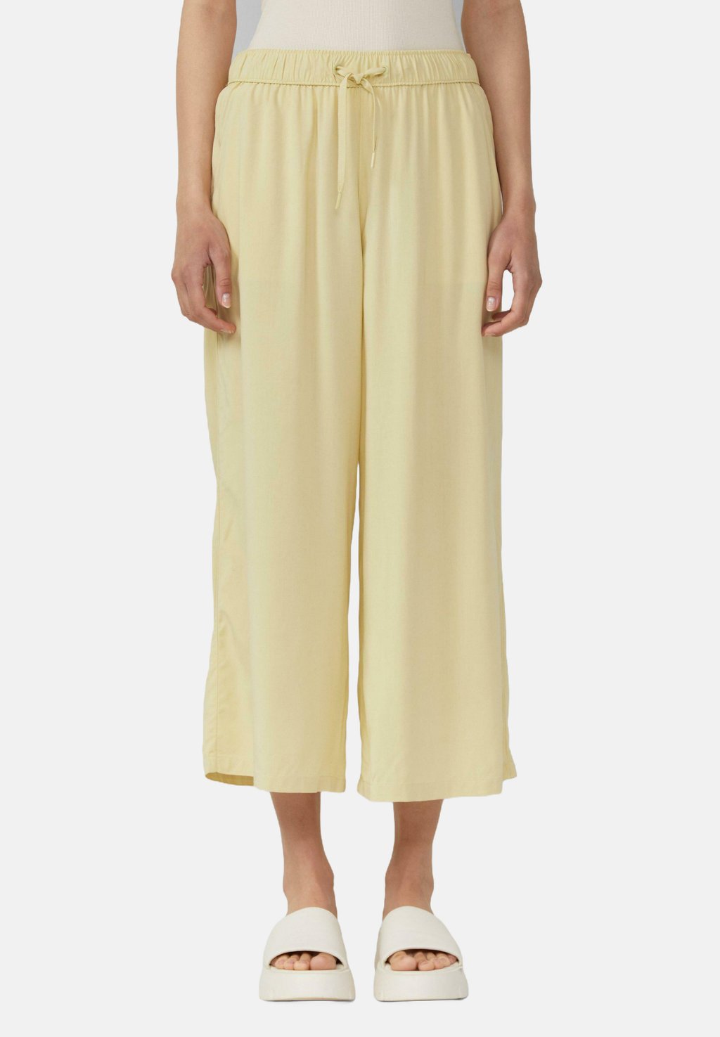 Брюки QS, светло-желтый
Брюки QS, светло-желтый