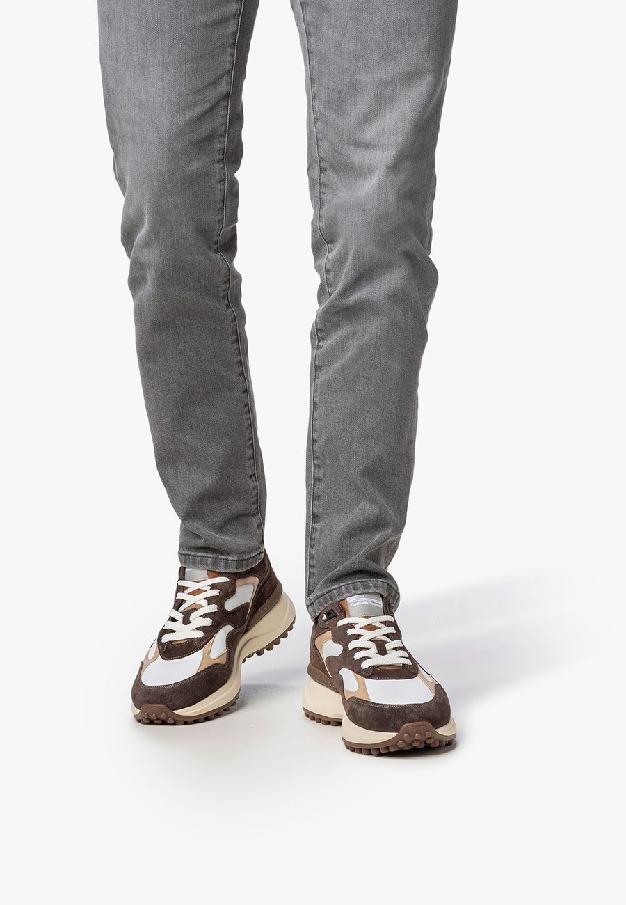 Кроссовки Floris van Bommel NOPPI, Taupe
Кроссовки Floris van Bommel NOPPI, Taupe