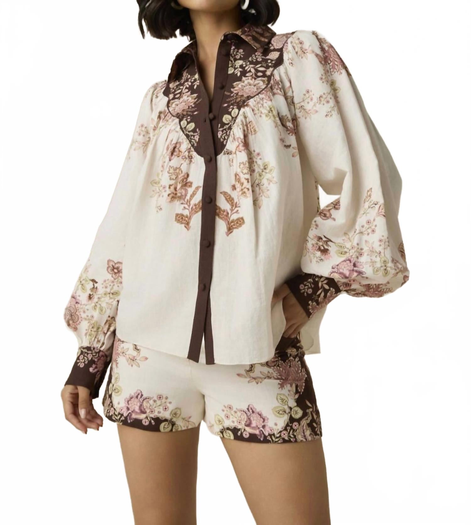 Диза Йоке Рубашка в бежевом шинцевом цветочном принте Hemant & Nandita
Диза Йоке Рубашка в бежевом шинцевом цветочном принте Hemant & Nandita