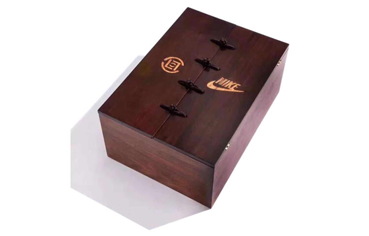 Кроссовки Nike X CLOT Air Force 1 PRM "Rose Gold Silk" Sneakers
Кроссовки Nike X CLOT Air Force 1 PRM "Rose Gold Silk" Sneakers