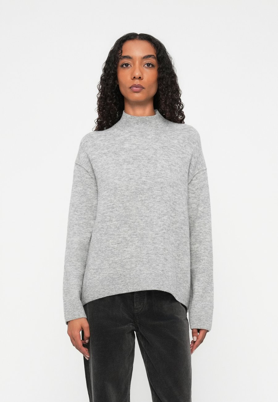 Джемпер Marc O'Polo DENIM PULLOVER LONG SLEEVE MOCK NECK, Stone Melange/Light Grey
Джемпер Marc O'Polo DENIM PULLOVER LONG SLEEVE MOCK NECK, Stone Melange/Light Grey