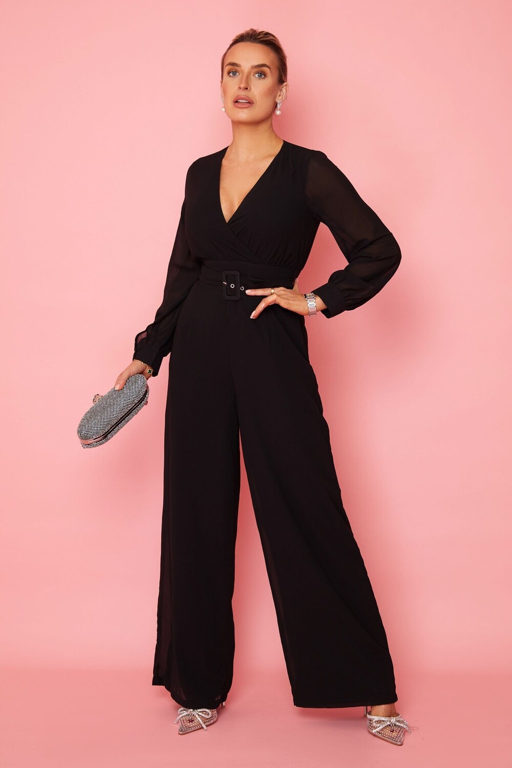 Lola комбинезон с длинными рукавами и поясом, широкий, с запахом Girl In Mind, черный
Lola комбинезон с длинными рукавами и поясом, широкий, с запахом Girl In Mind, черный