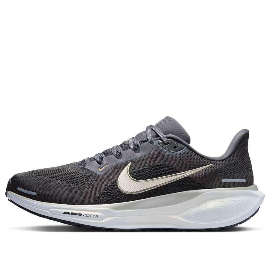 Кроссовки Nike Air Zoom Pegasus 41 'Jakob Ingebrigtsen', серый
Кроссовки Nike Air Zoom Pegasus 41 'Jakob Ingebrigtsen', серый