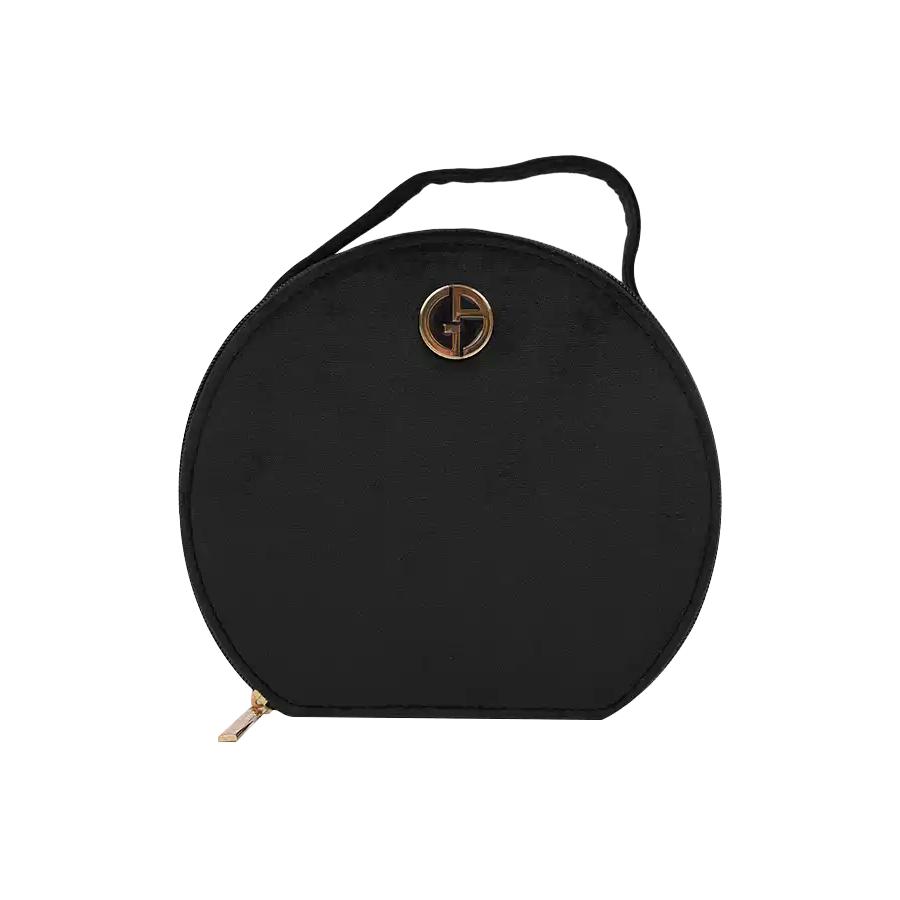 GIORGIO ARMANI Amani Black Velour косметичка переносная
GIORGIO ARMANI Amani Black Velour косметичка переносная