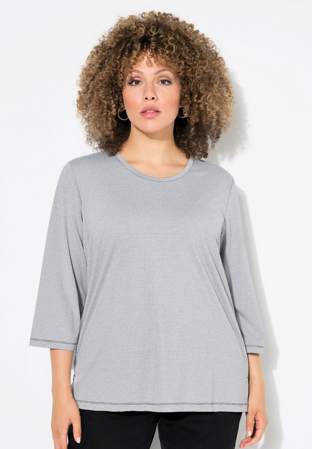 Футболка с длинным рукавом DECORATIVE Ulla Popken, серый
Футболка с длинным рукавом DECORATIVE Ulla Popken, серый