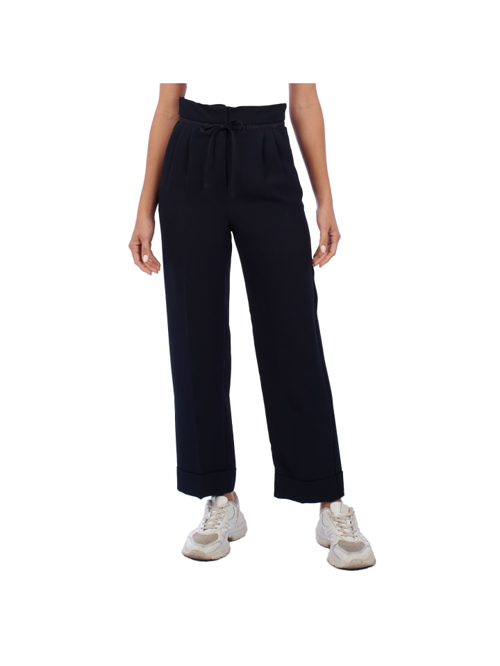 Джинсы Emporio Armani, черный
Джинсы Emporio Armani, черный