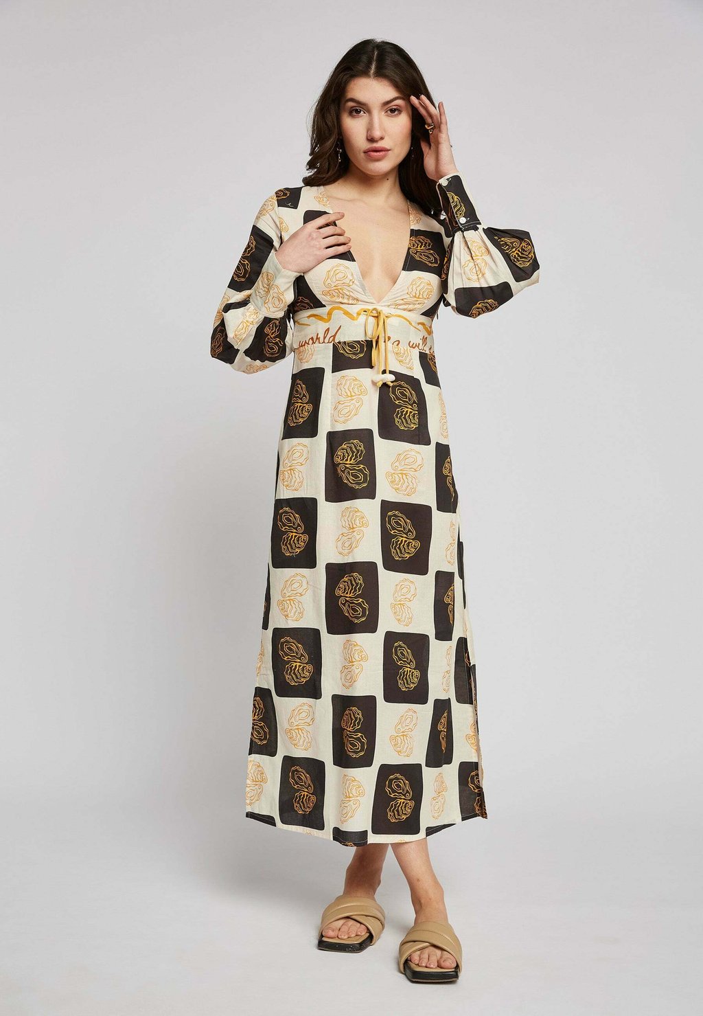 Повседневное платье Be Sunset, черный
Повседневное платье Be Sunset, черный