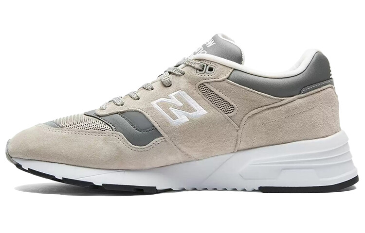 Кроссовки мужские NB 1530 с низким верхом цвета хаки/серый New Balance
Кроссовки мужские NB 1530 с низким верхом цвета хаки/серый New Balance