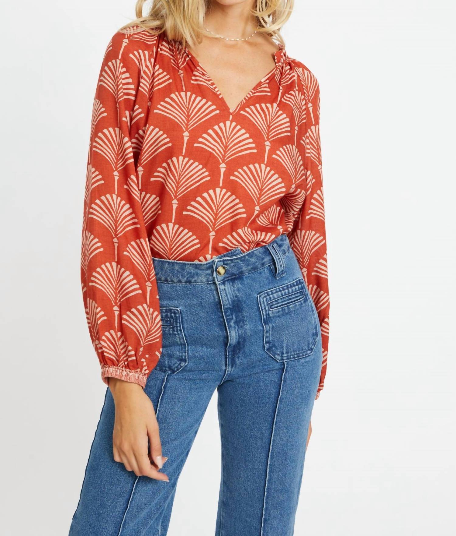 Топ Мики в оттенке Gingko Breeze Rust Caballero, Gingko Breeze Rust
Топ Мики в оттенке Gingko Breeze Rust Caballero, Gingko Breeze Rust