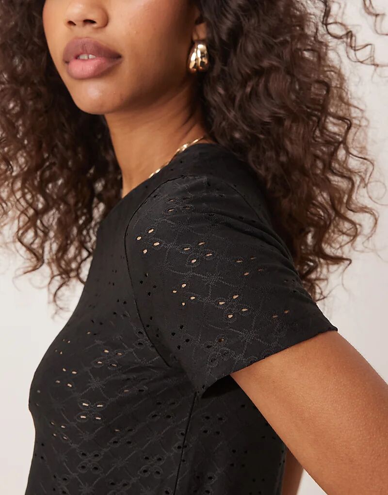 Футболка JDY из джерси с люверсами, черная, Черный, Футболка JDY из джерси с люверсами, черная
Футболка JDY из джерси с люверсами, черная, Черный, Футболка JDY из джерси с люверсами, черная