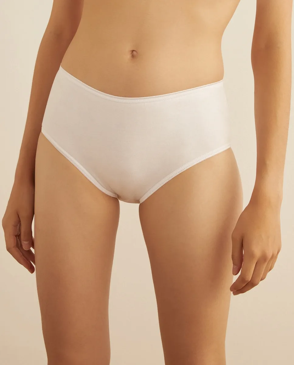 Трусы миди лайкра гладкие Fomia, белый
Трусы миди лайкра гладкие Fomia, белый