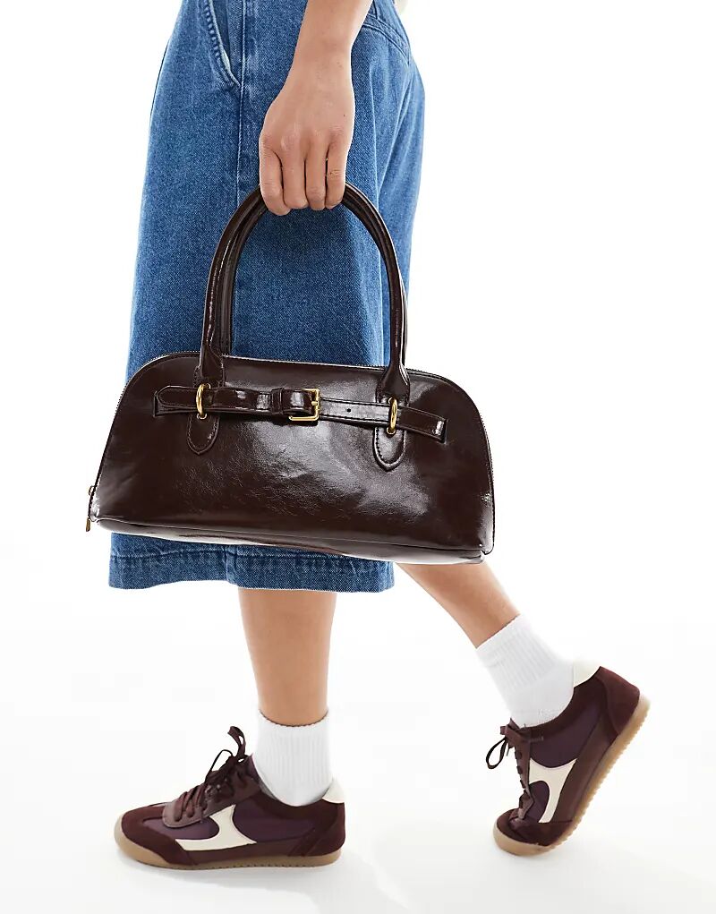 Гламурная длинная сумка через плечо с поясом в бордовом цвете
Гламурная длинная сумка через плечо с поясом в бордовом цвете