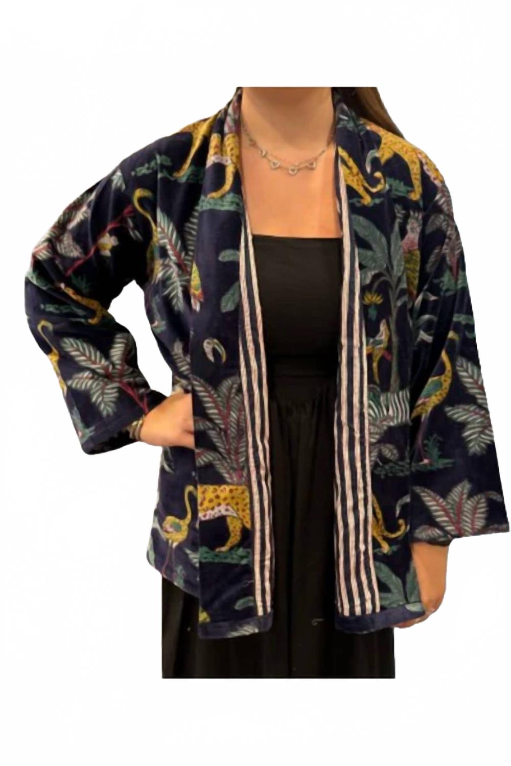 Бархатная куртка Penny Velvet Lounge цвета Delilah Cheetah Eleanor James, Delilah Cheetah
Бархатная куртка Penny Velvet Lounge цвета Delilah Cheetah Eleanor James, Delilah Cheetah