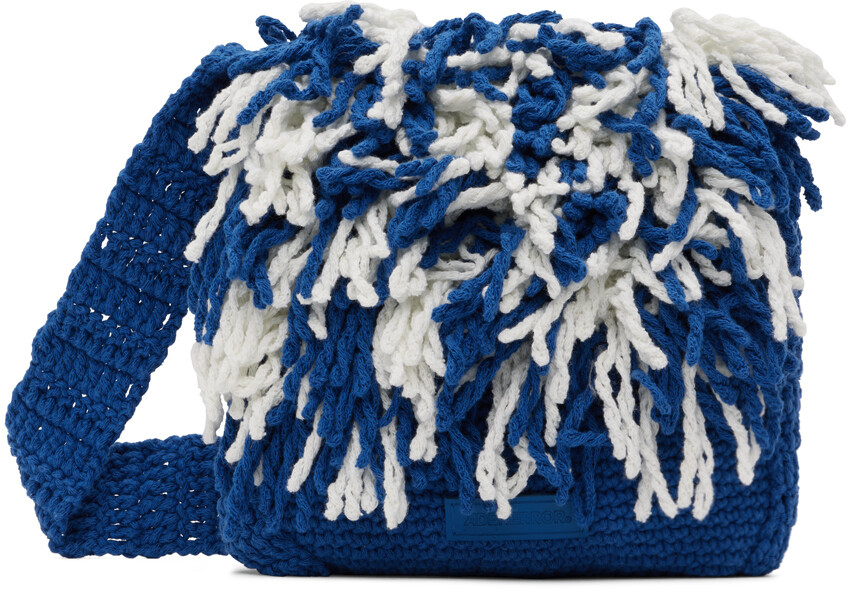 Синяя сумка через плечо с бахромой ADER error
Синяя сумка через плечо с бахромой ADER error