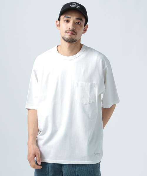 Футболка с карманом и эффектом выцветания BAYFLOW, кремовый
Футболка с карманом и эффектом выцветания BAYFLOW, кремовый