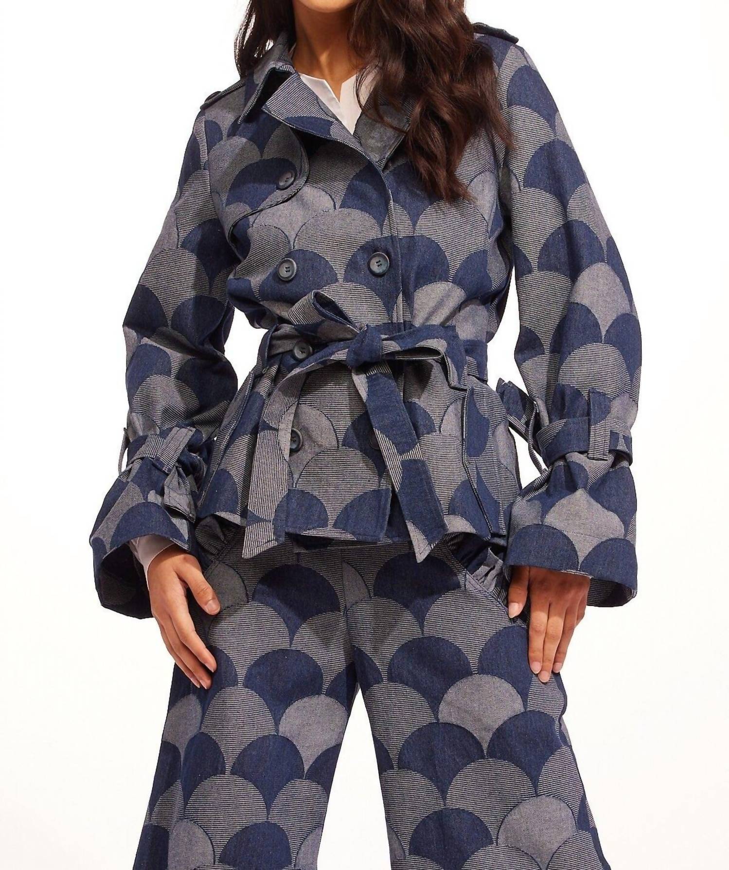 Куртка Brex из атомного денима EVA FRANCO, цвет atomic denim
Куртка Brex из атомного денима EVA FRANCO, цвет atomic denim