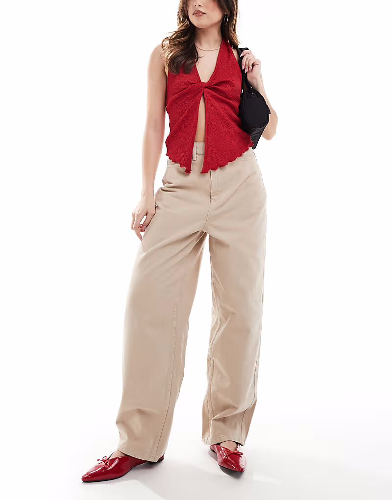 Джинсы-бочонки ASOS DESIGN нейтрального цвета
Джинсы-бочонки ASOS DESIGN нейтрального цвета