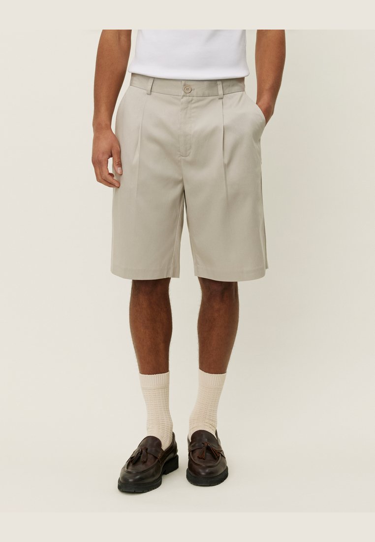 Шорты RANDALL SUITING SHORTS Les Deux, песочный 
Шорты RANDALL SUITING SHORTS Les Deux, песочный