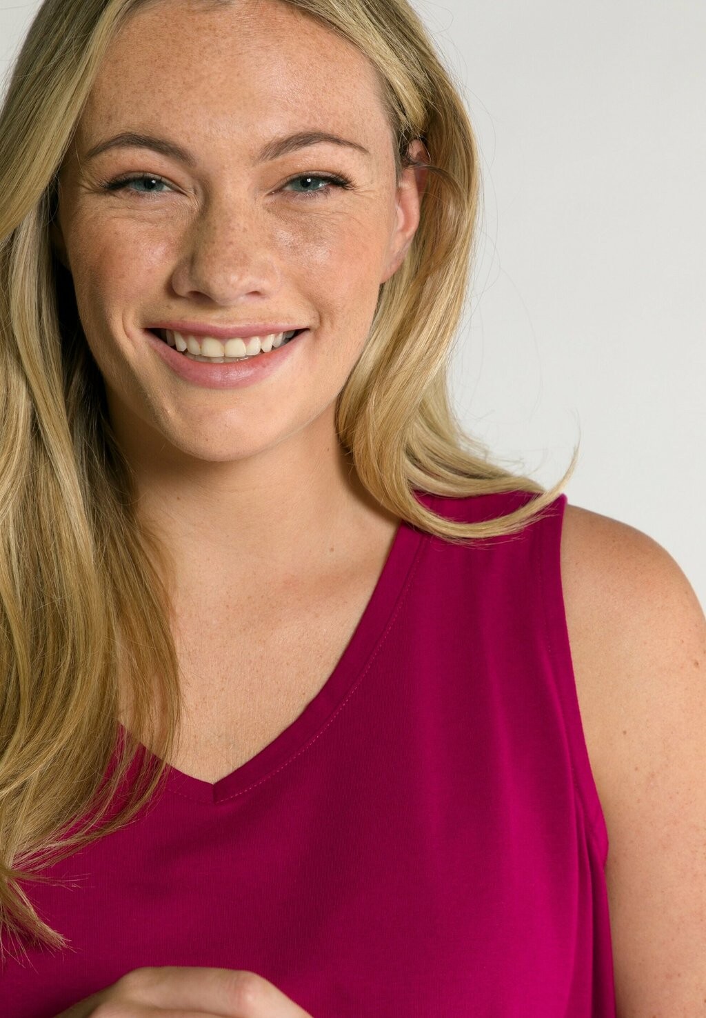 Топ V-AUSSCHNITT ÄRMELLOS Ulla Popken, розовый
Топ V-AUSSCHNITT ÄRMELLOS Ulla Popken, розовый