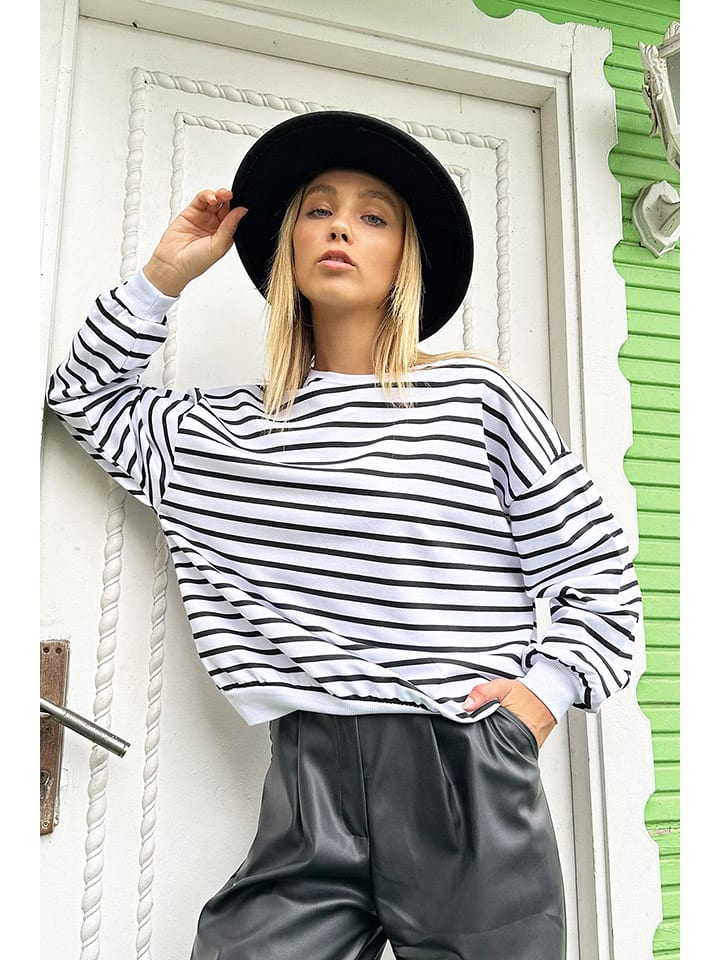 Толстовка trendyol, черный/белый
Толстовка trendyol, черный/белый