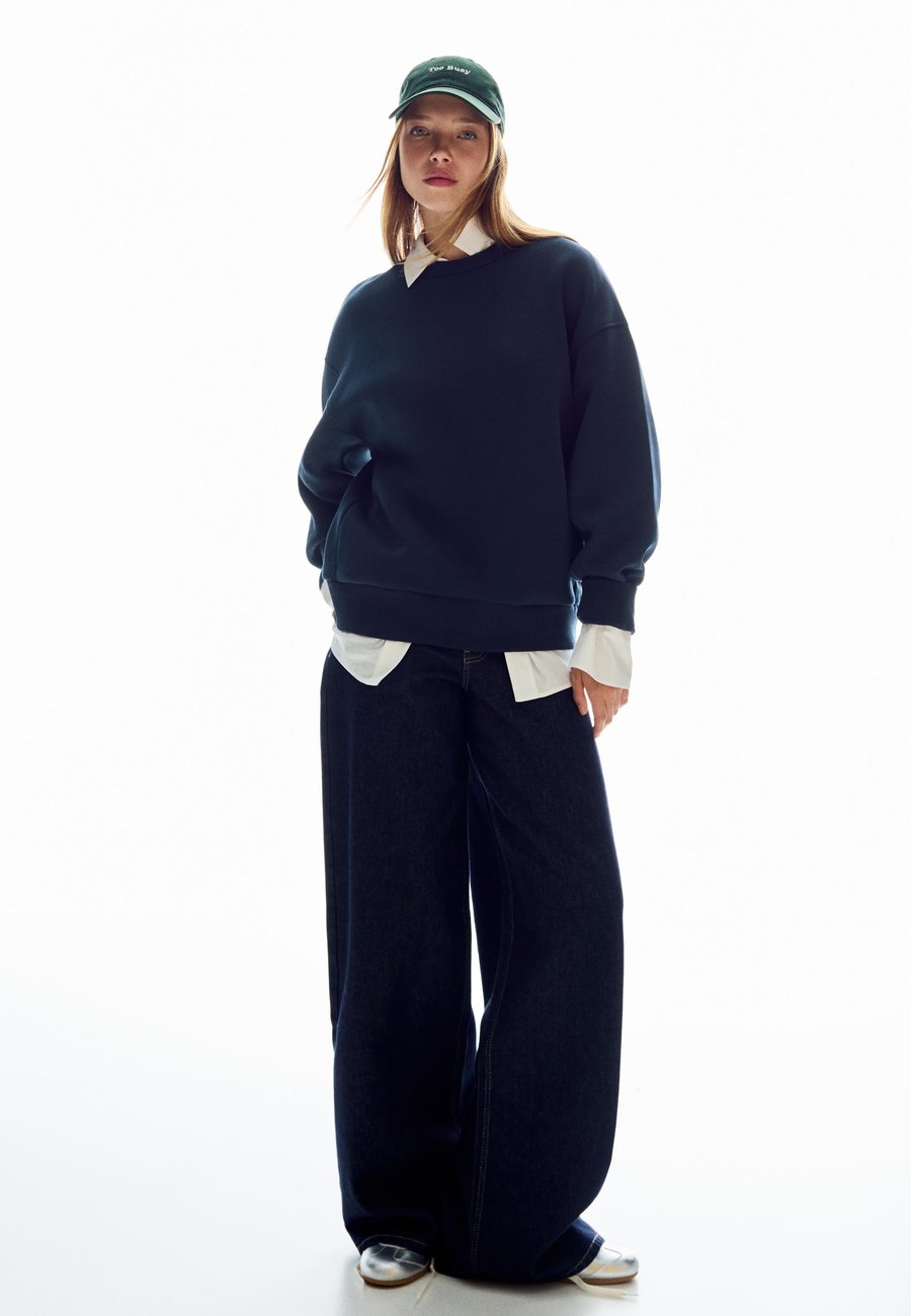 Толстовка Bershka Sweatshirt, Royal Blue
Толстовка Bershka Sweatshirt, Royal Blue