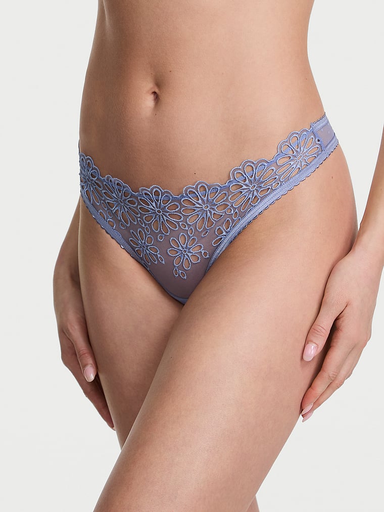Трусики-Стринги с сетчатыми люверсами The Lacie, eyelet periwinkle blue
Трусики-Стринги с сетчатыми люверсами The Lacie, eyelet periwinkle blue