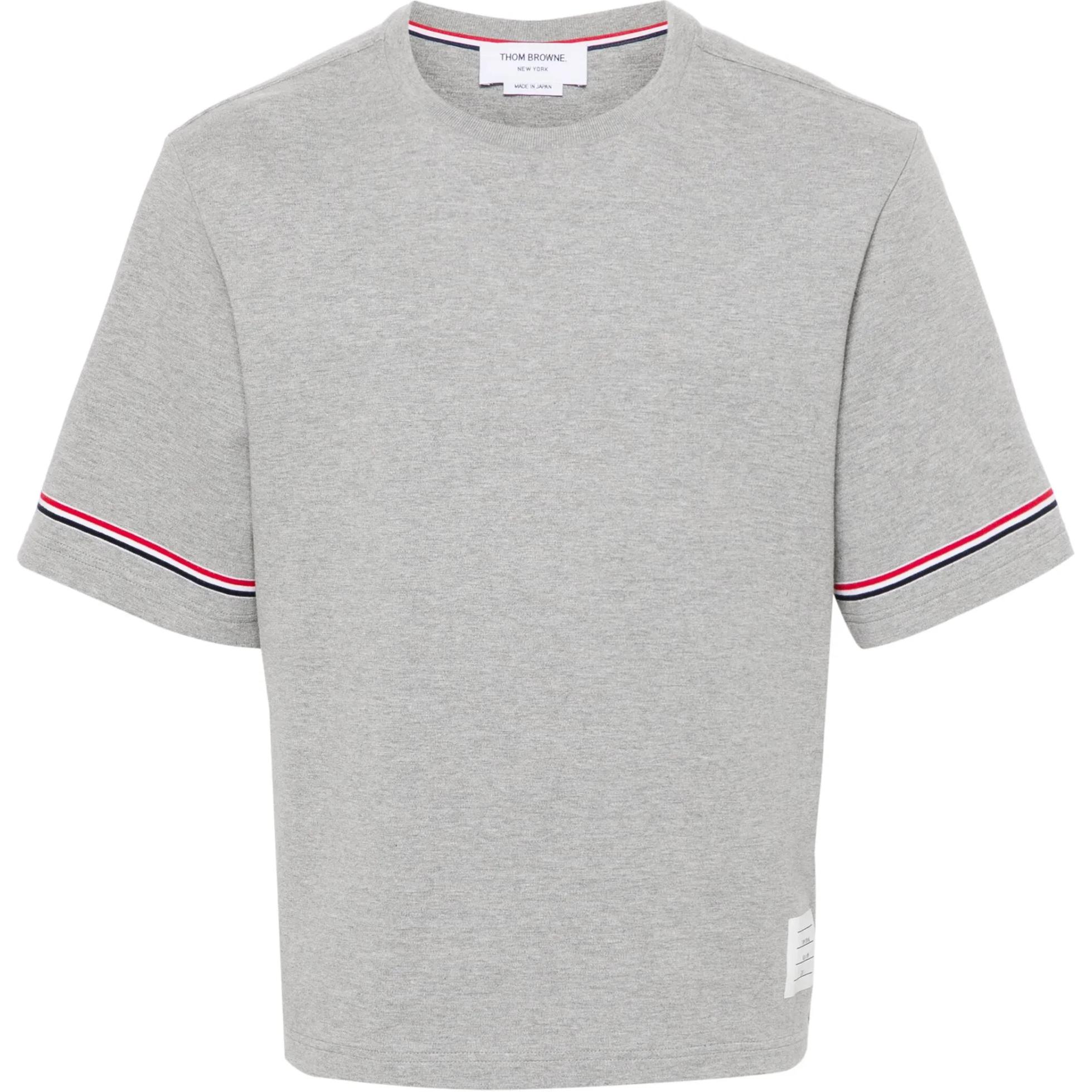 Футболка RWB Stripe Crewneck THOM BROWNE, серый
Футболка RWB Stripe Crewneck THOM BROWNE, серый